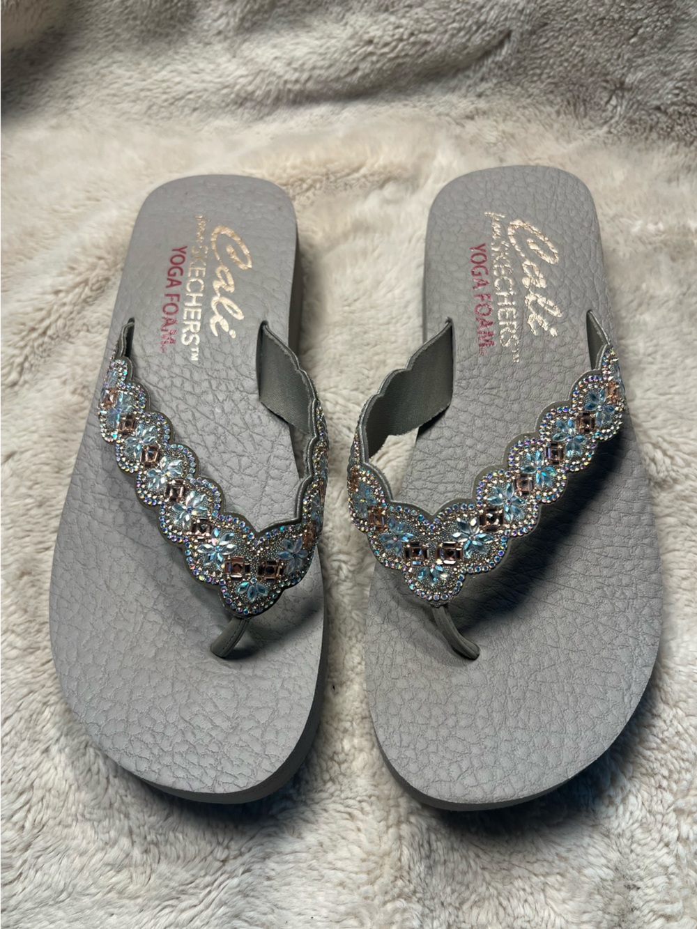 Skechers Cali Yoga Foam
sandals size 8